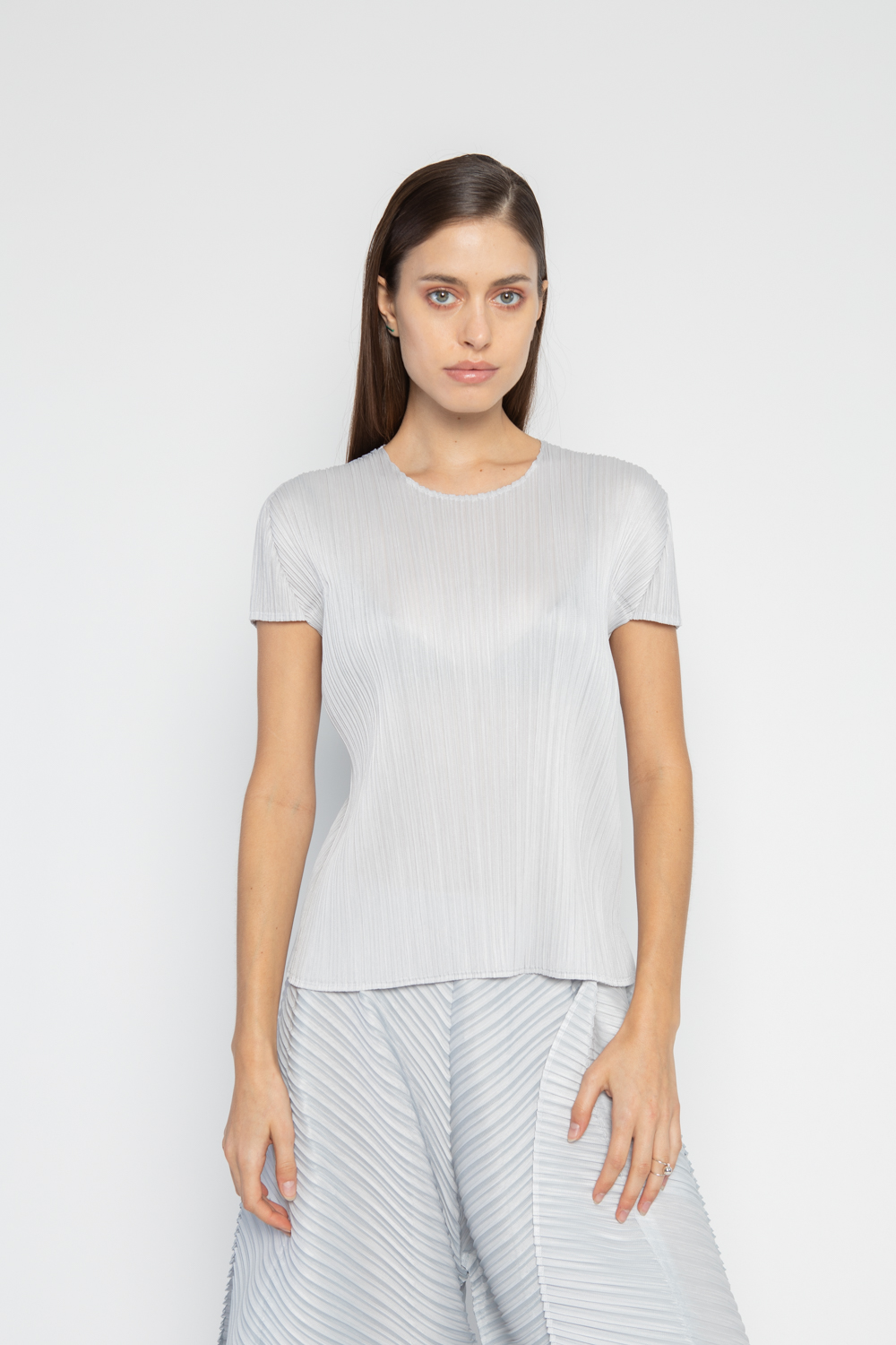 PLEATS_PLEASE_ISSEY_MIYAKE_MONTHLY_TEE_FRONT_THE_CELECT
